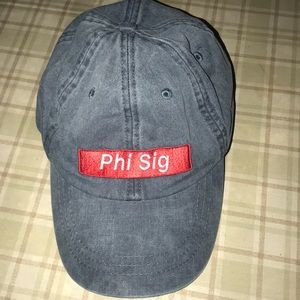Phi Sigma Sigma Hat